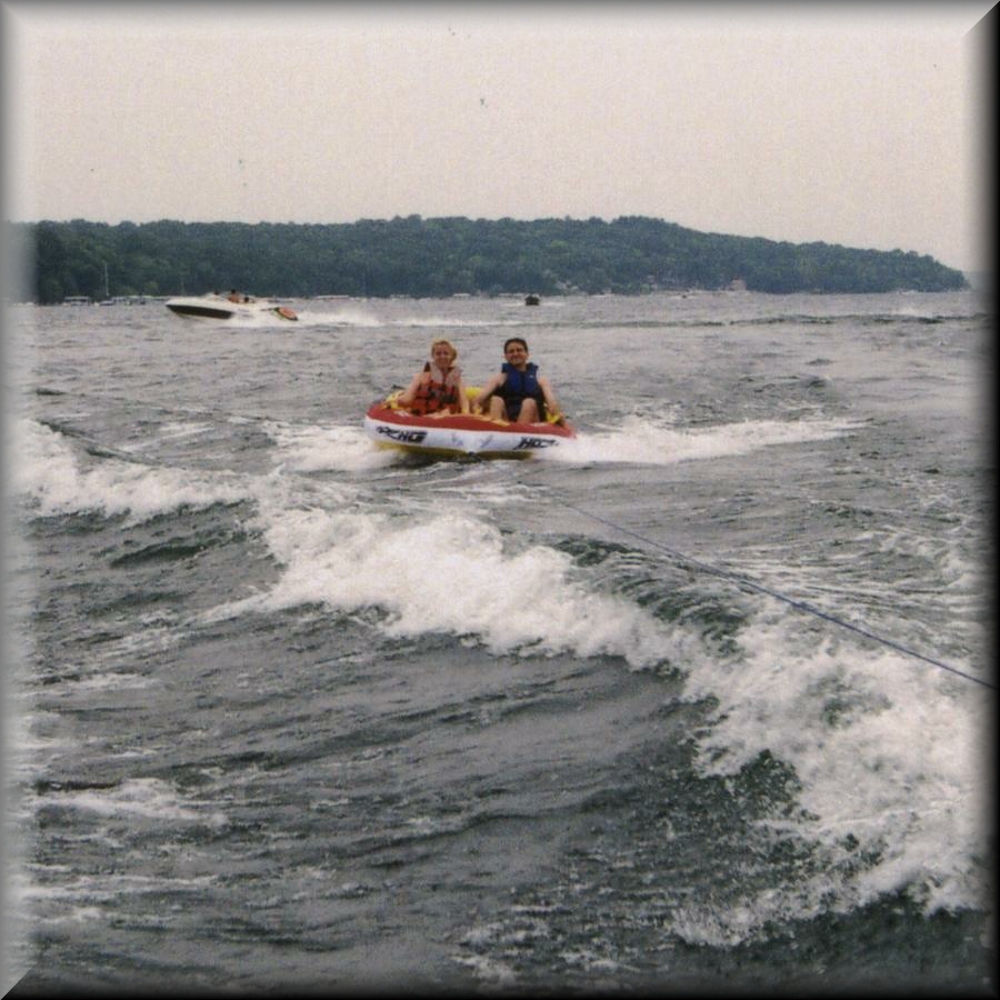Lumi-Ilie_on_lake___2